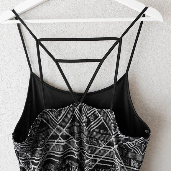No Boundaries Women’s Size XL Black White Geometric Layered Y2K Strappy Dress - Picture 6 of 7